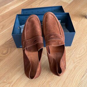 Wolf & Shephard Suede Loafer, size 13